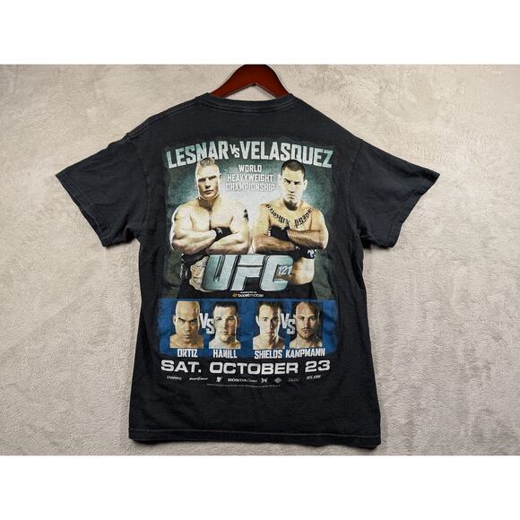 UFC 121 Brock Lesnar vs Cain Velasquez Fight Card Black Shirt Size Medium Ortiz - Picture 6 of 7
